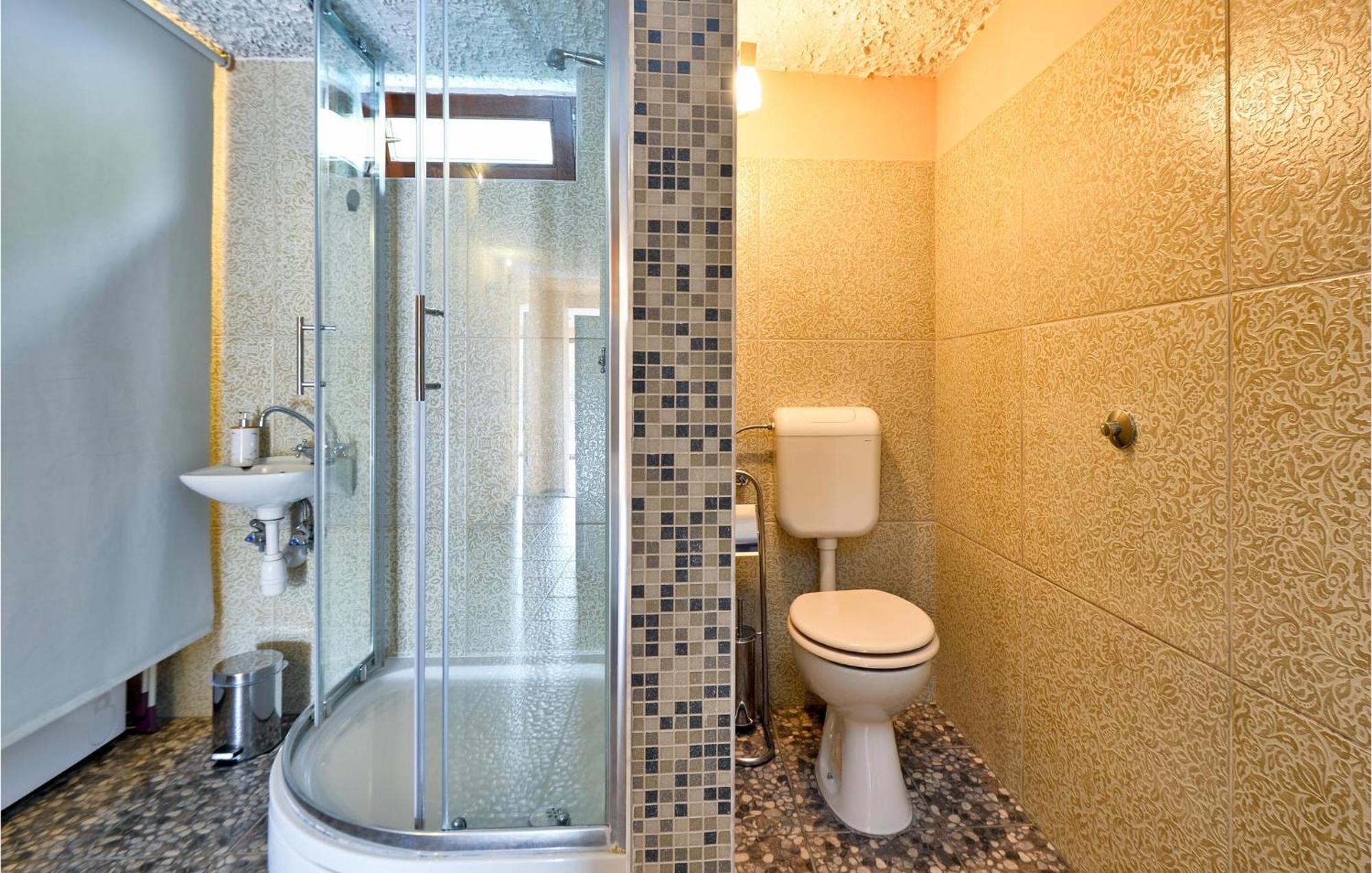 Beautiful Home In Sv,Martin Na Muri With Jacuzzi Sveti Martin Na Muri Bagian luar foto