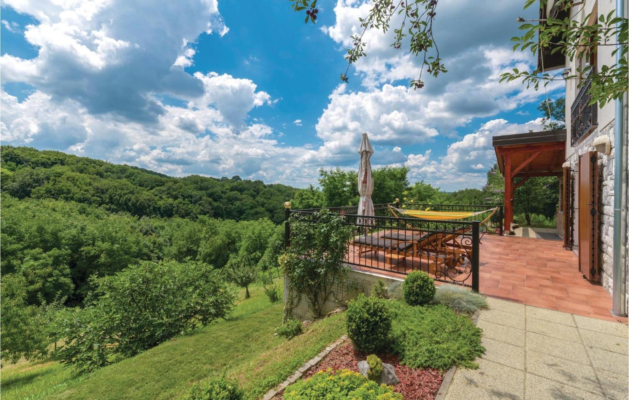 Beautiful Home In Sv,Martin Na Muri With Jacuzzi Sveti Martin Na Muri Bagian luar foto